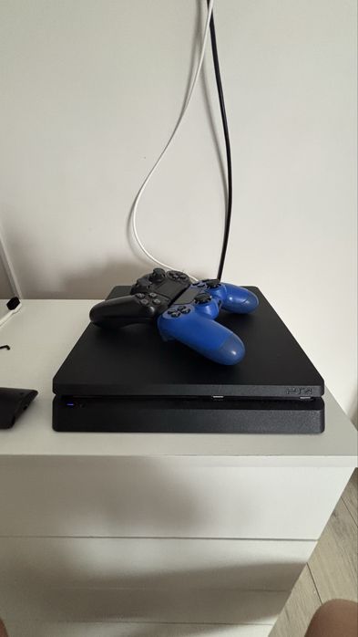 Sony PlayStation 4