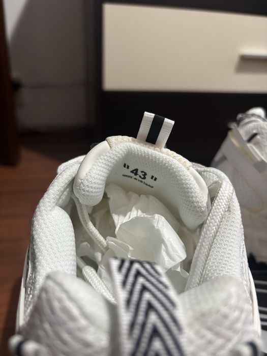 Off white be right back