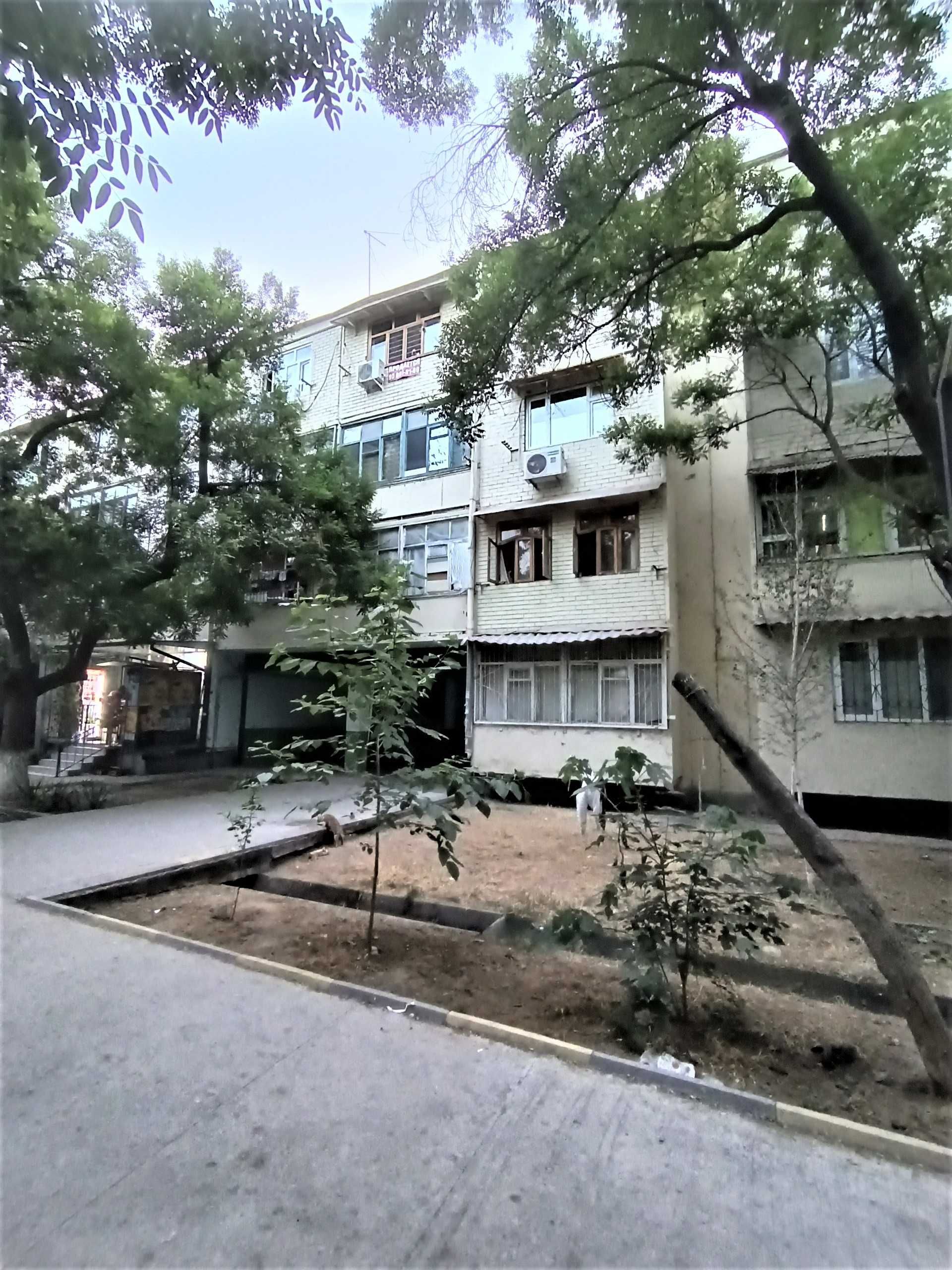 Yashnobod tumani, 1/1/4, 35 m², jihozlangan va Yevro ta’mir bilan