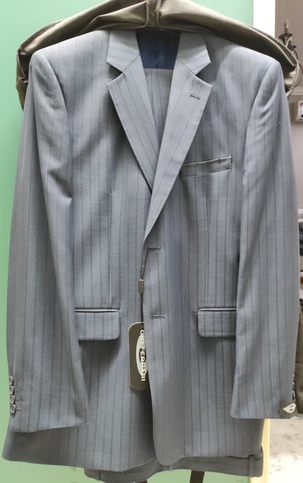 Тёмно-синие костюм и брюки. 52 - размер