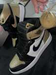 Air Jordan 1 Retro High OG Gold Toe