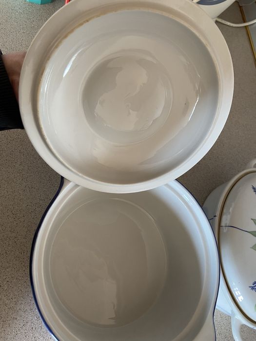 2 броя винтидж порцеланов съд и супник/ тенджера с капаци