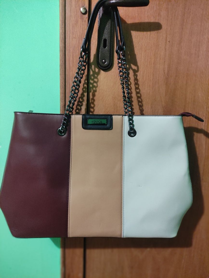 DKNY u DOCA нови маркови големи чанти