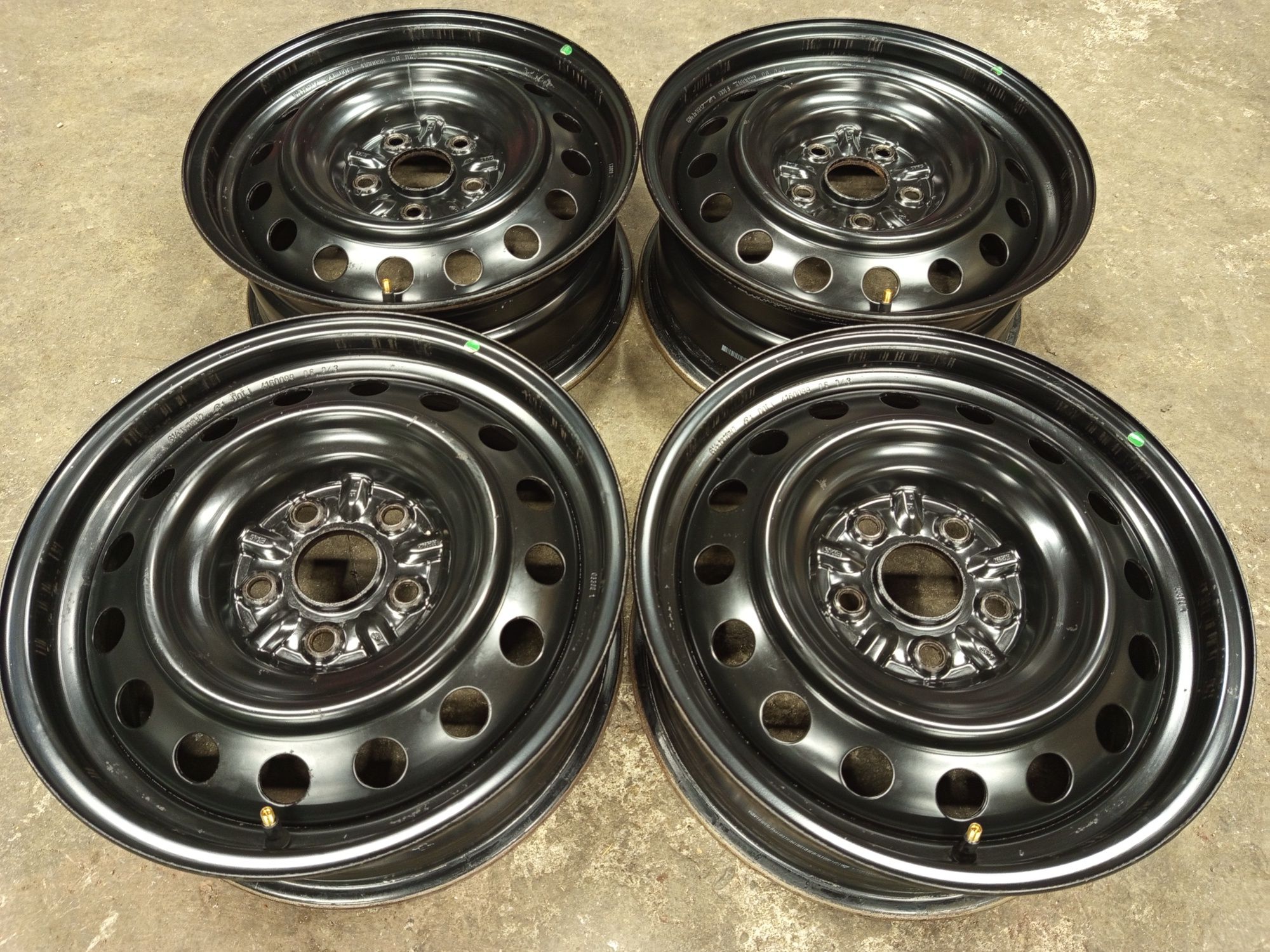 16" Toyota Auris Corolla Железни Джанти 5x114,3