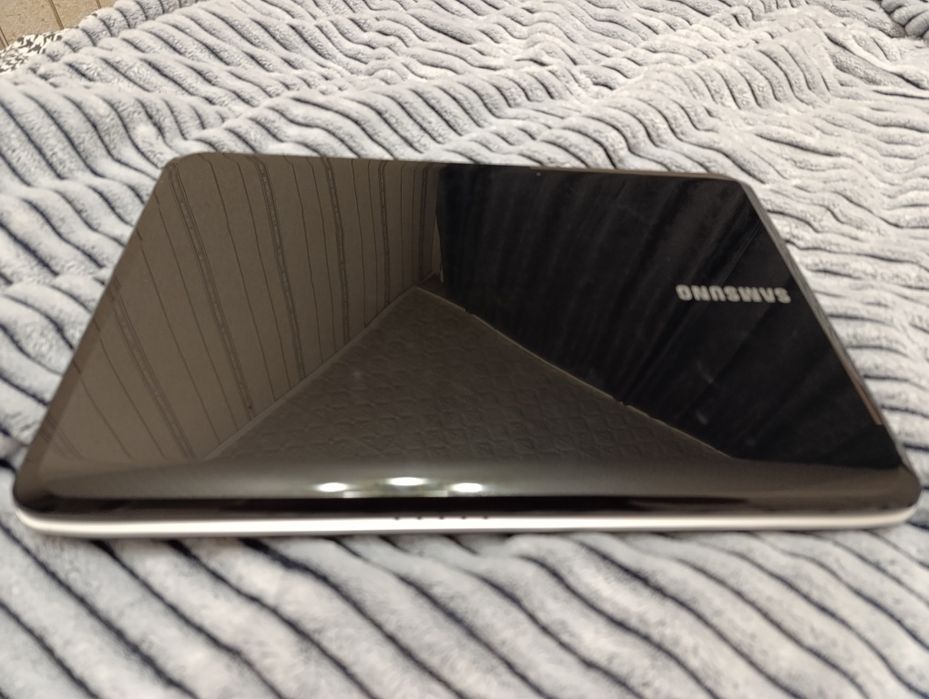 Продам ноутбук Samsung