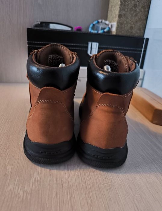 Ghete/bocanci băiat Geox piele naturala 33