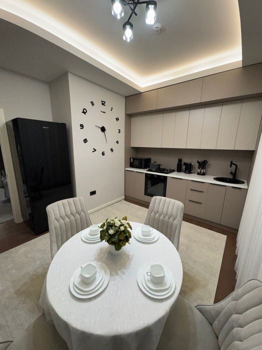 Трех комнатная квартира на Алайском