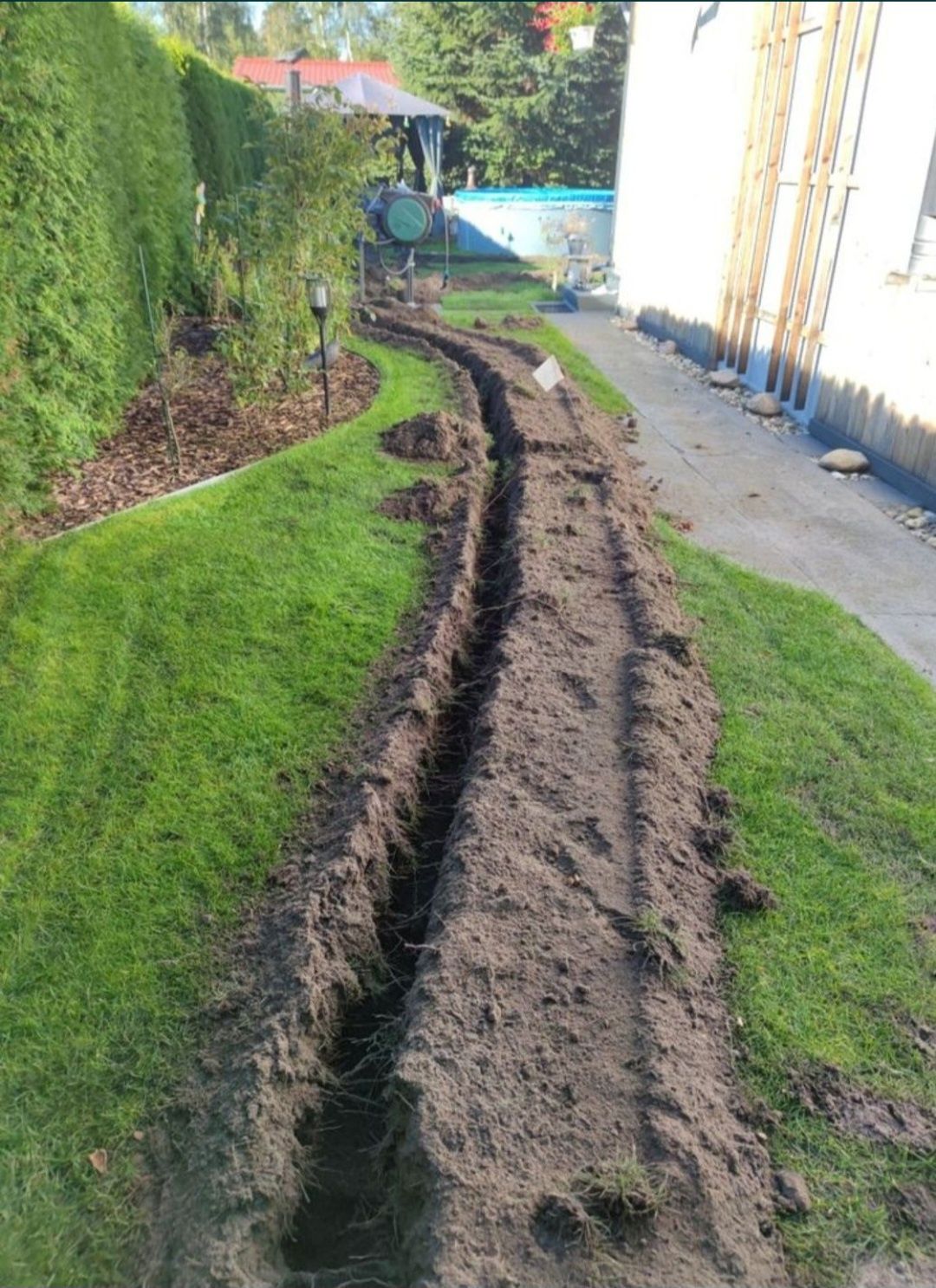 Săpături șanțuri  mecanizat