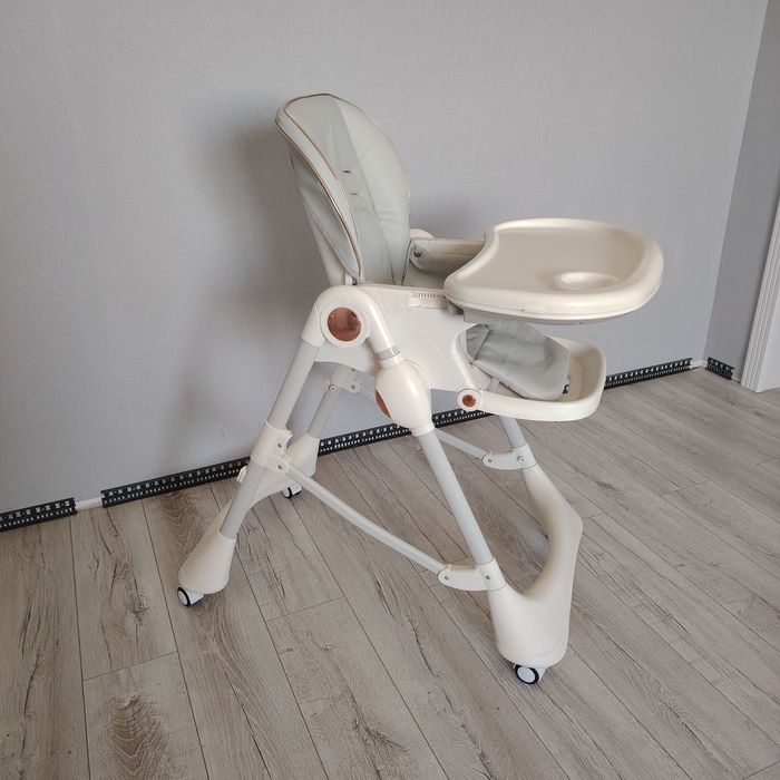 Продаю  детский стульчик в отличном состоянии