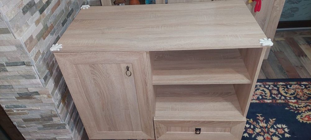 Vând mobilă living Casa Rusu,  compusă din trei piese