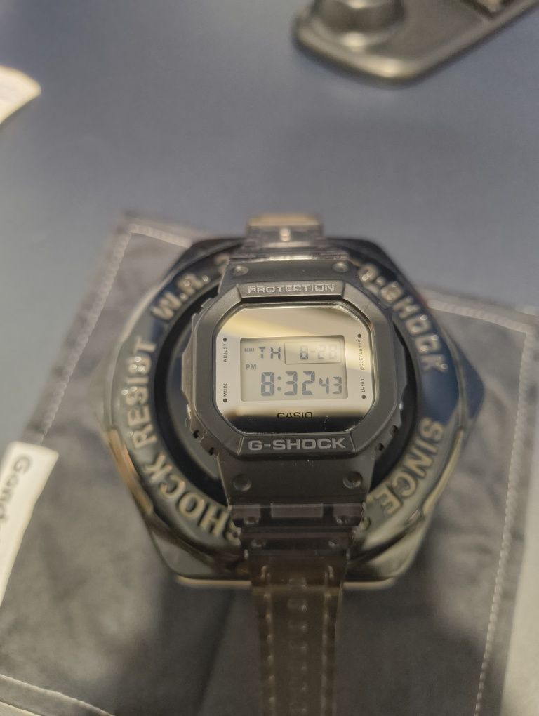 Часовник Casio G-Shock DW-5600SK-1