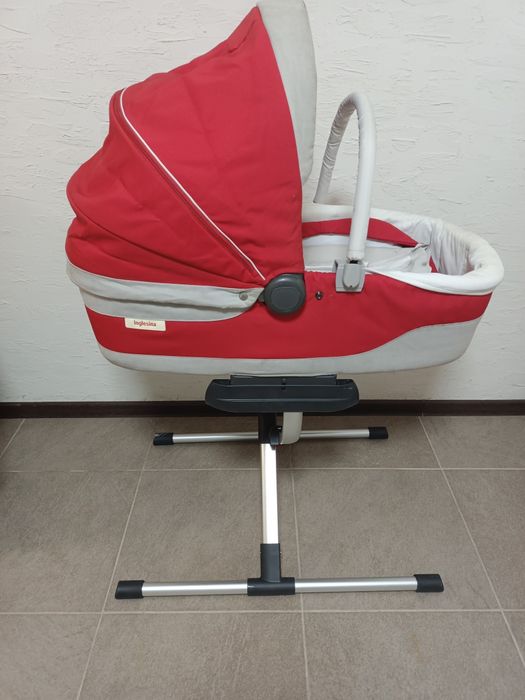 Продам коляску "Inglesina"