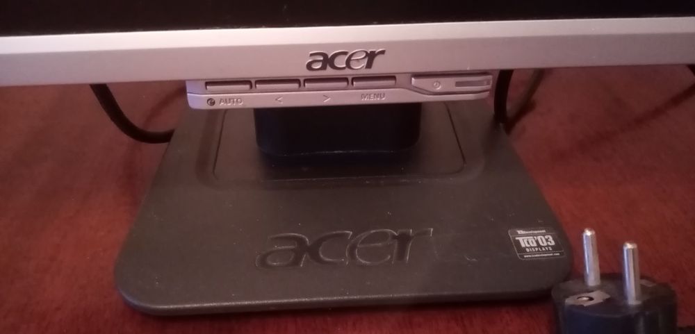 Монитор Acer 17"