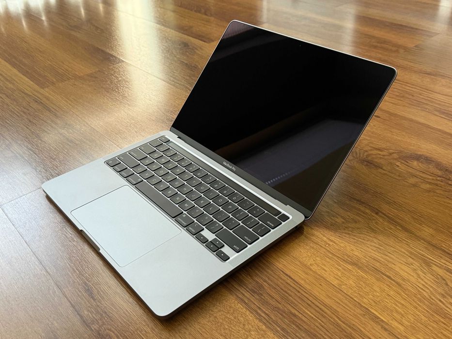 13.3' Apple MacBook Pro M2 2022 Space Grey  8GB RAM/256GB SSD/Бат 100%