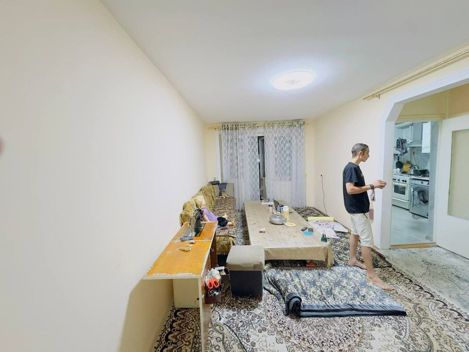 Фрунзе массив квартира сотилади