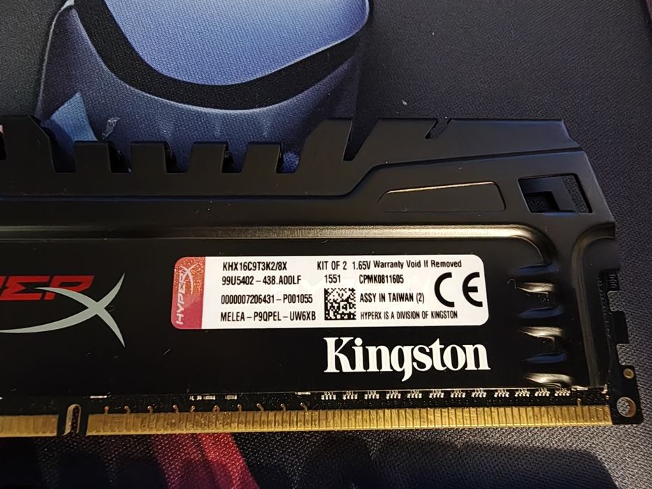 Vând kit 2x4gb DDR3 Hyperx Beast
