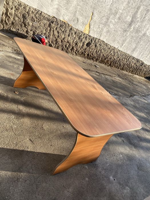 стол кухонный в отличном состоянии