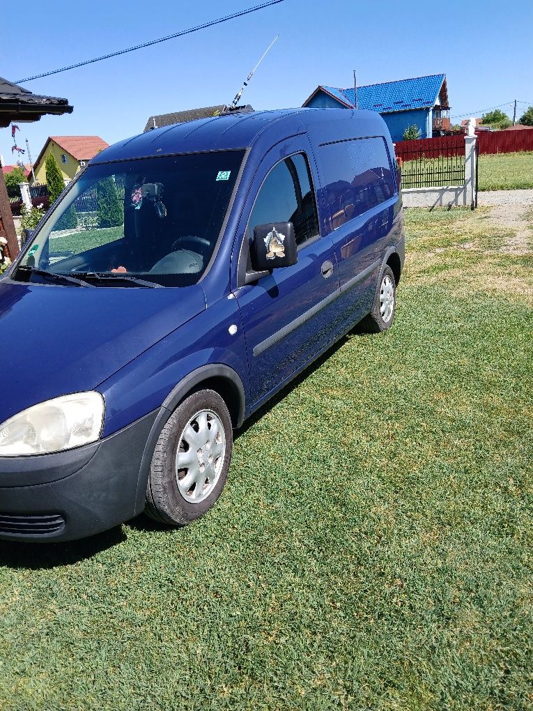 Opel conbo 2008 1.3 cdti