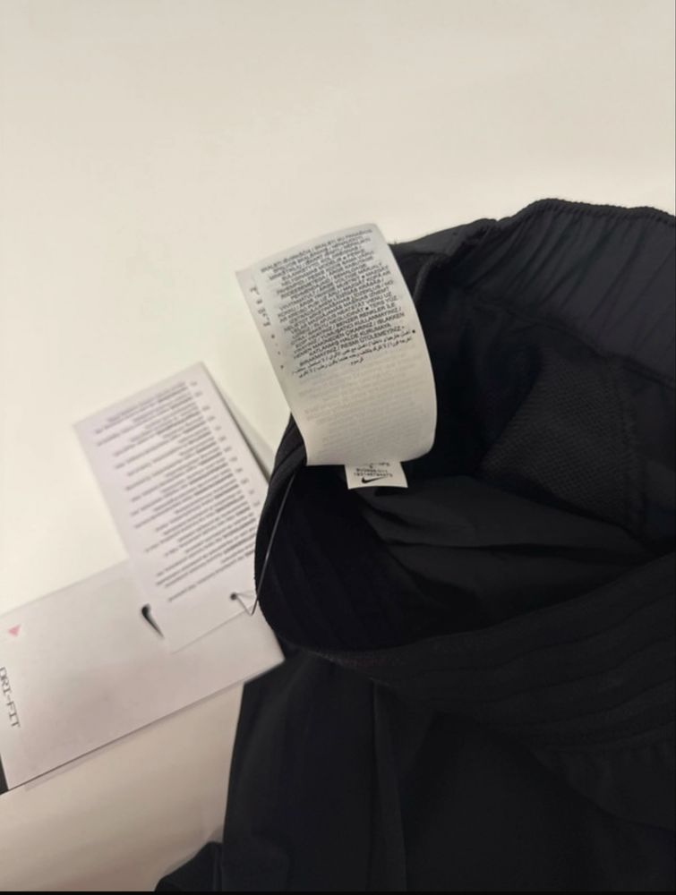 Pantaloni nike dama