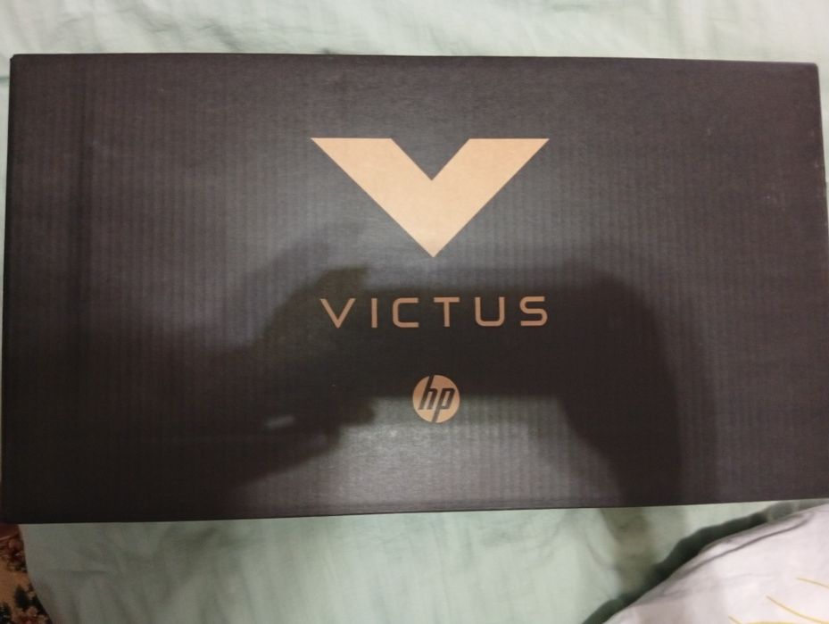 Срочно,Новый Hp Victus 15-fa211ci