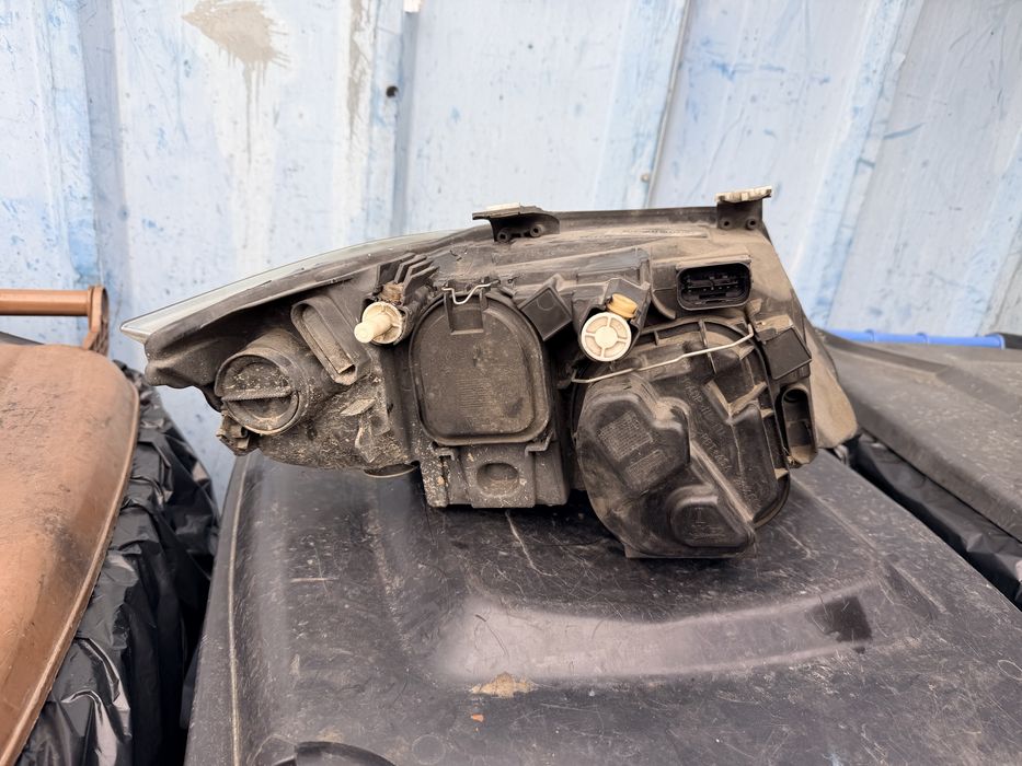 Far bmw e90 e91 facelift faruri bmw e90 e91 facelift