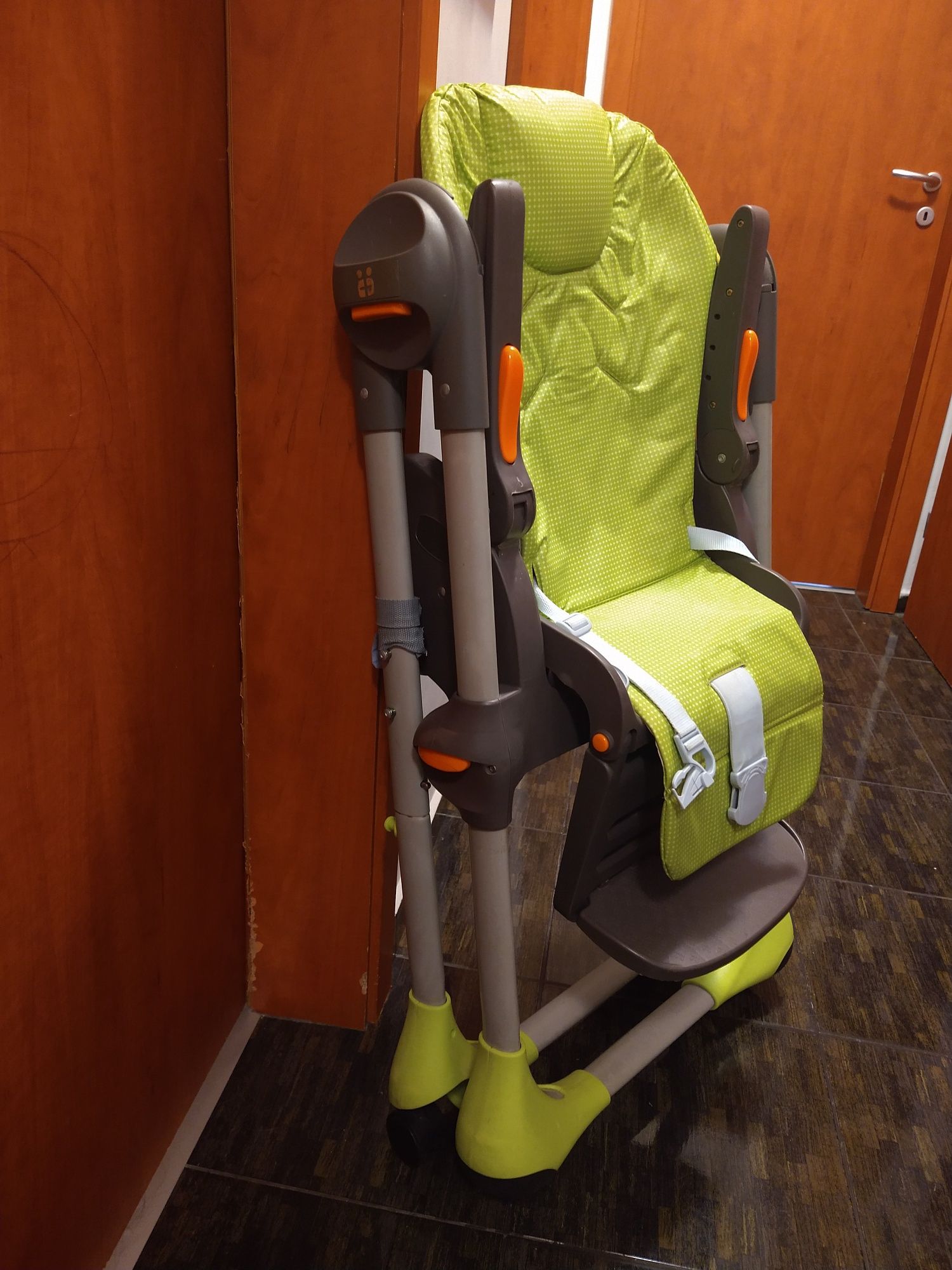 Детски стол за хранене Chicco Polly 2 in 1