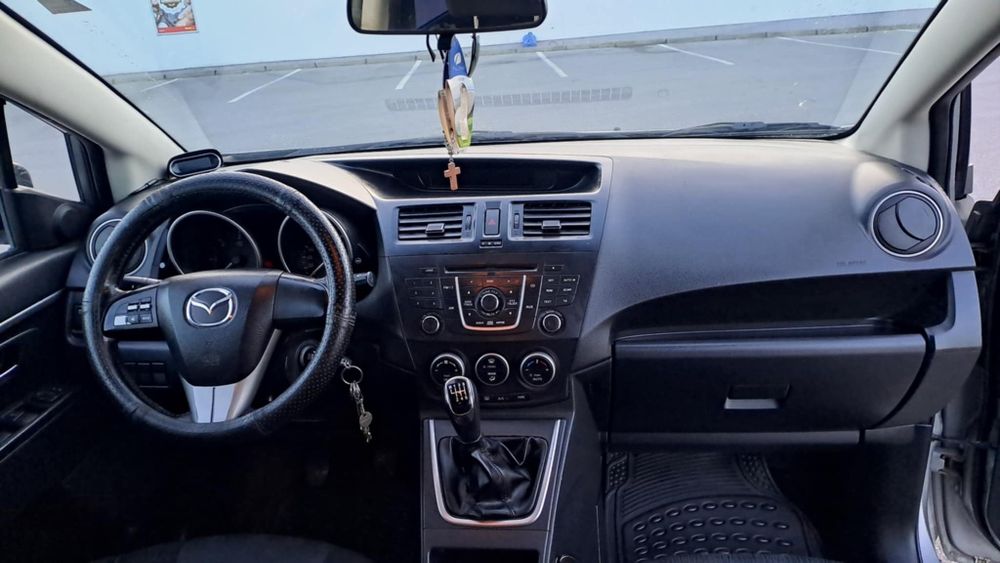 Vând auto.   Mazda 5.   7 locuri