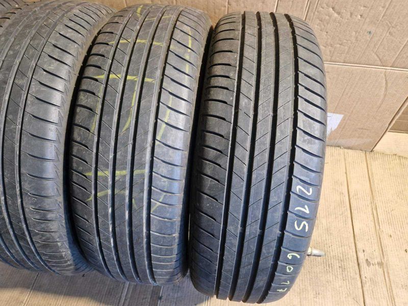 4 Bridgestone R17 215/60
летни гуми DOT4321