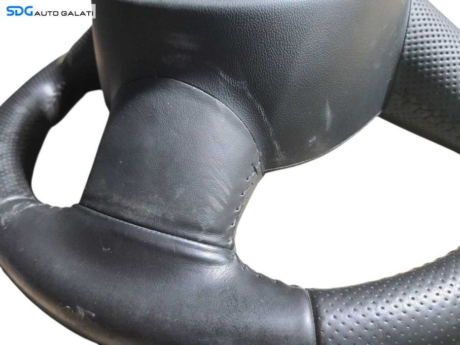 Volan Piele 3 Spite cu Comenzi Audi A5 8T 2008 - 2017 Cod 8R0419091F ( Câteva Zgârieturi, Unele Fine, Altele Mai Adânci, în Piele + Uzura Generală ) [N2357]