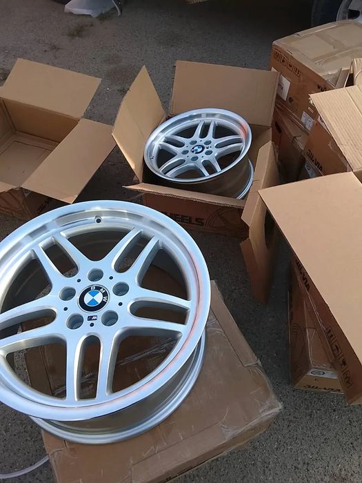 37 стиль R18 бмв разноширокие