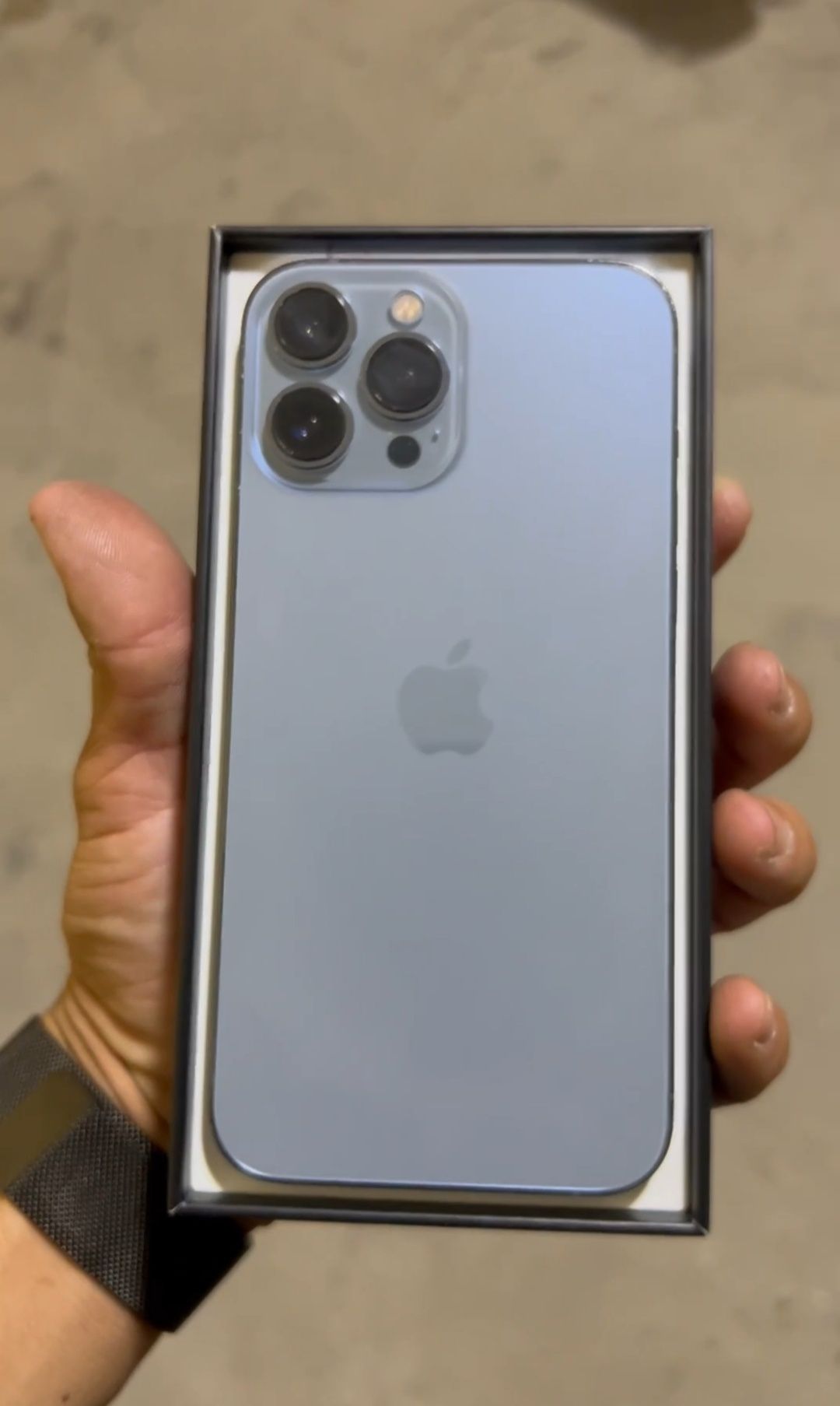 iPhone 13 pro max ideal