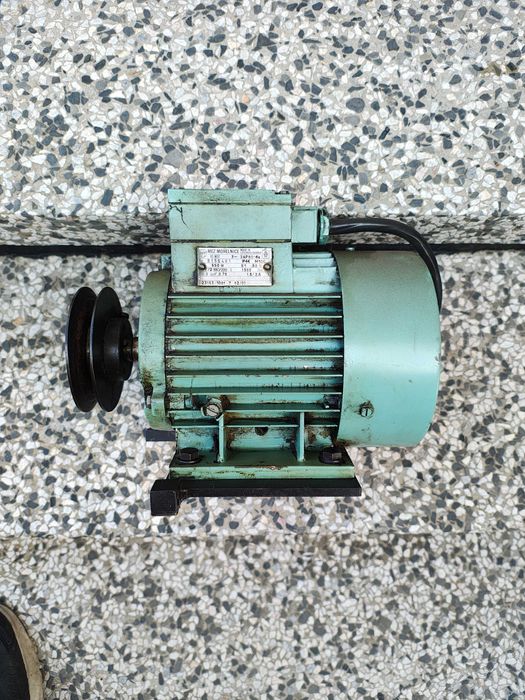 Трифазни електромотори