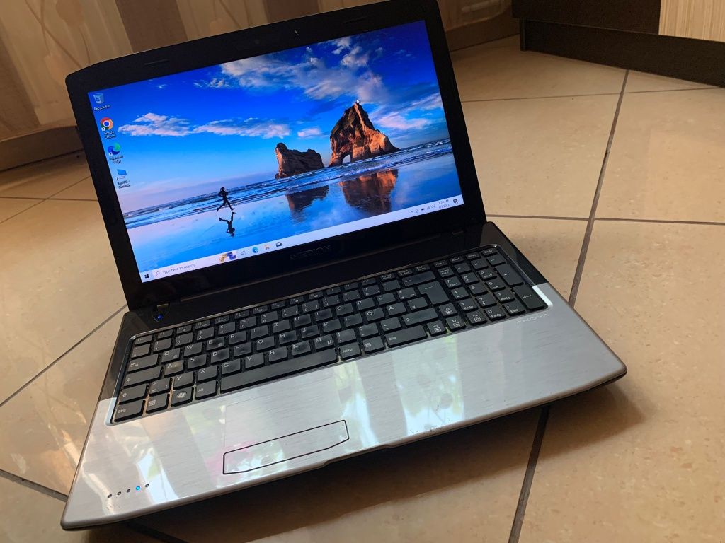 Laptop Medion  15,6 ,   Windows 10 ,