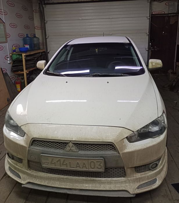 Автостекла лобовые, боковые и задние