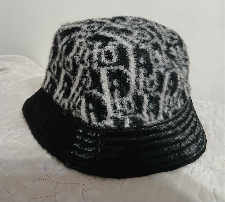 Продам панаму стильную на осень-зима