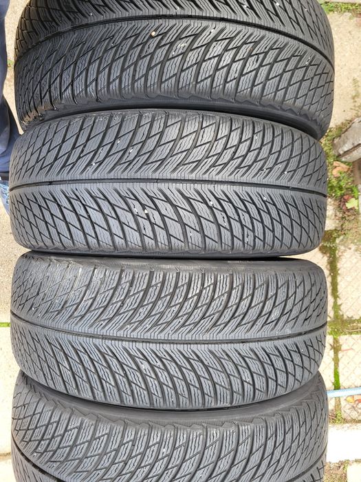 4бр 235/55/18гумите са за suv  много запазени