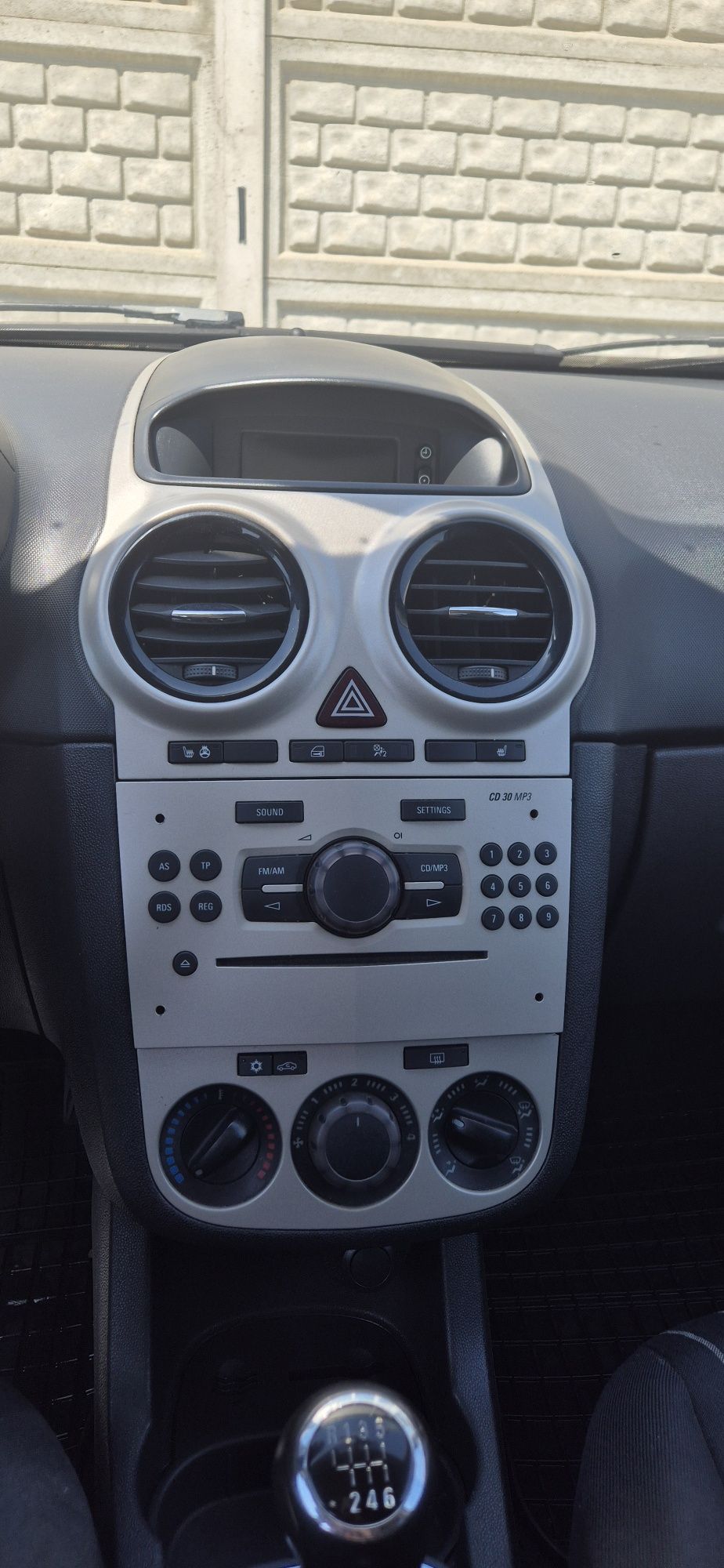 Opel Corsa 2150 € negociabil