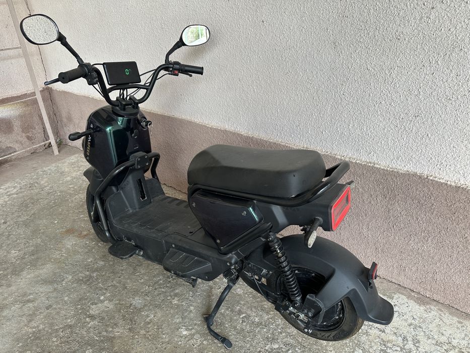 Электроскутер Elektroskuter