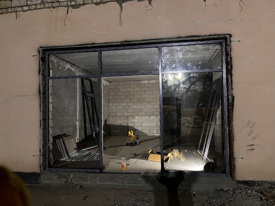 Пластиковые окна двери алюминий