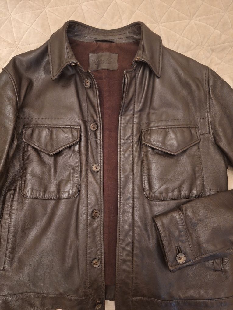 Продавам мъжко кожено яке Massimo Dutti