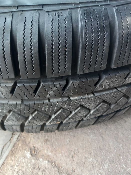 Зимни гуми 225 65 17 Continental