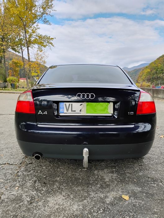 Vând Audi A4 B6 1.6 benzina la prețul de 1800 de euro