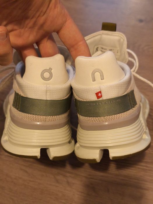 Adidași On Cloudnova Dama Mar 40.5 Impecabili