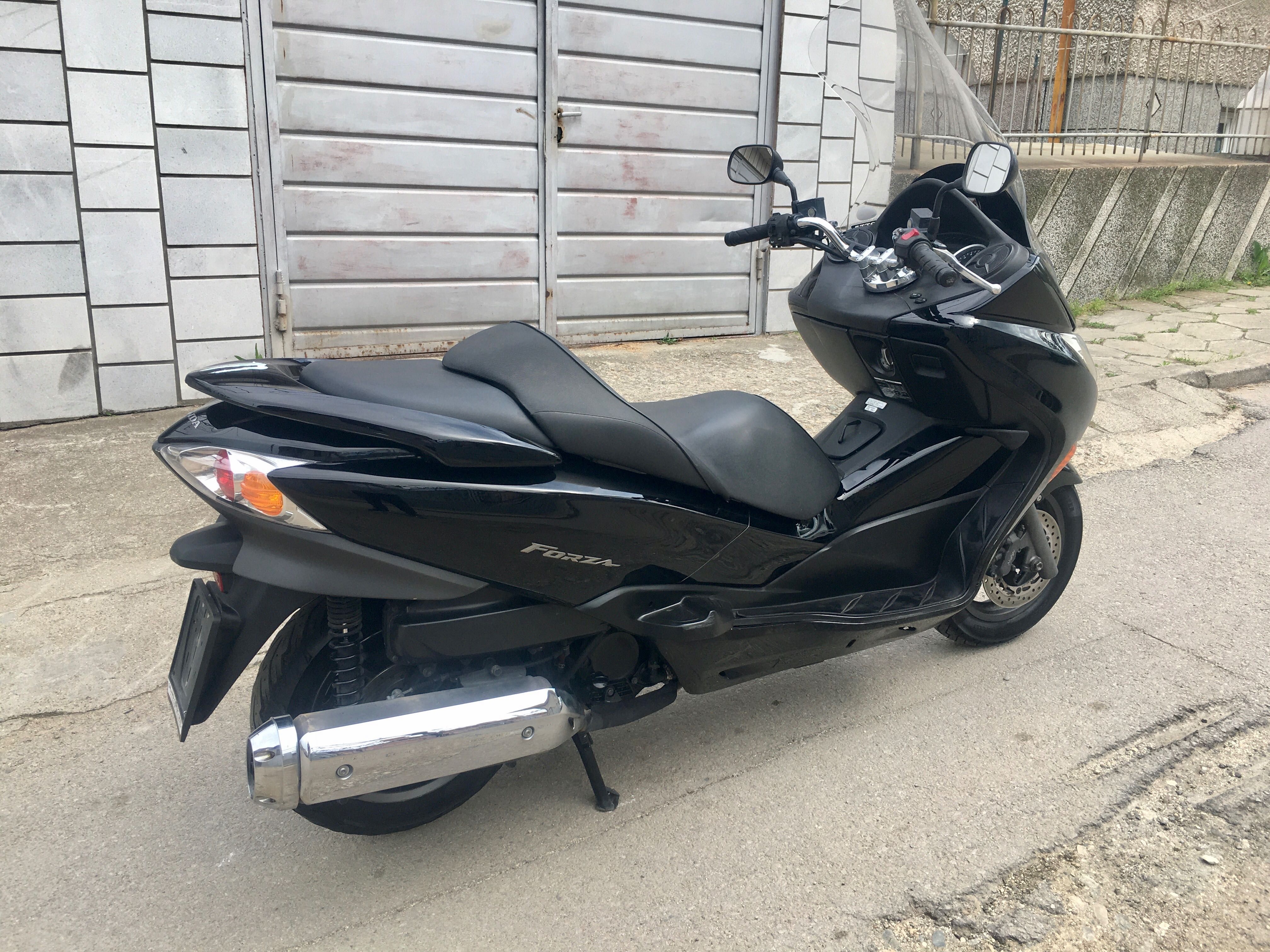 Honda Forza 250i