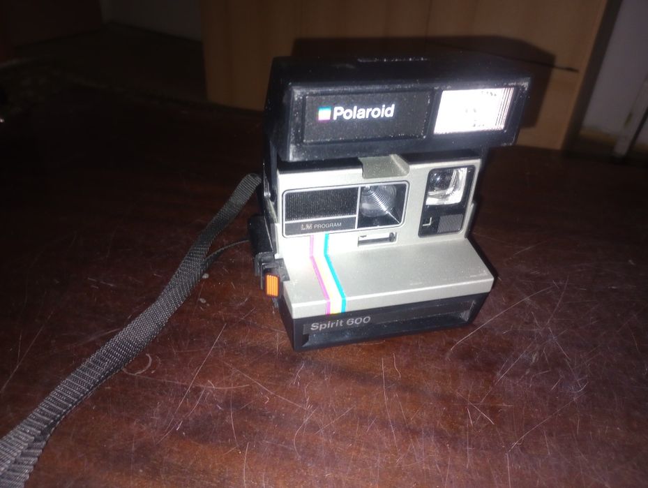 Aparat foto instant Polaroid Spirit 600, pentru colecționari ,design