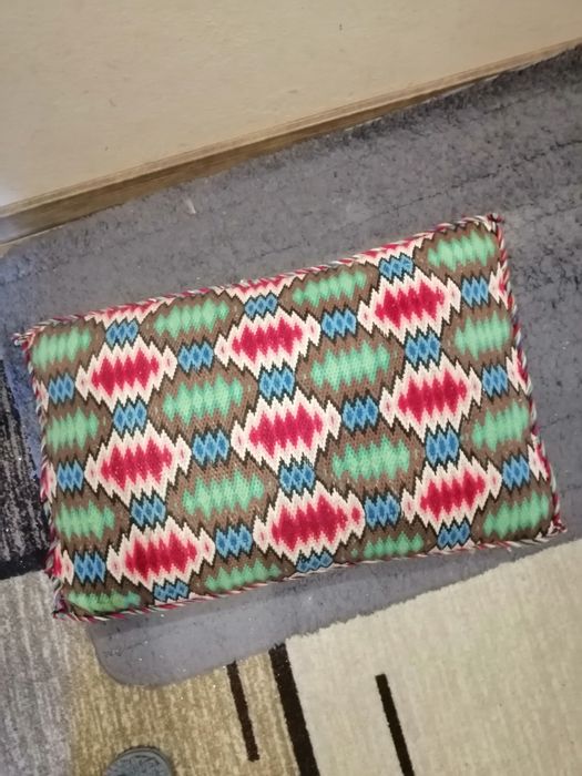 Продавам ковьори