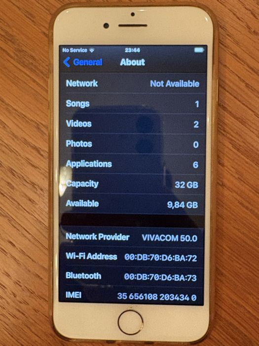 Продавам  I phone 7 gold