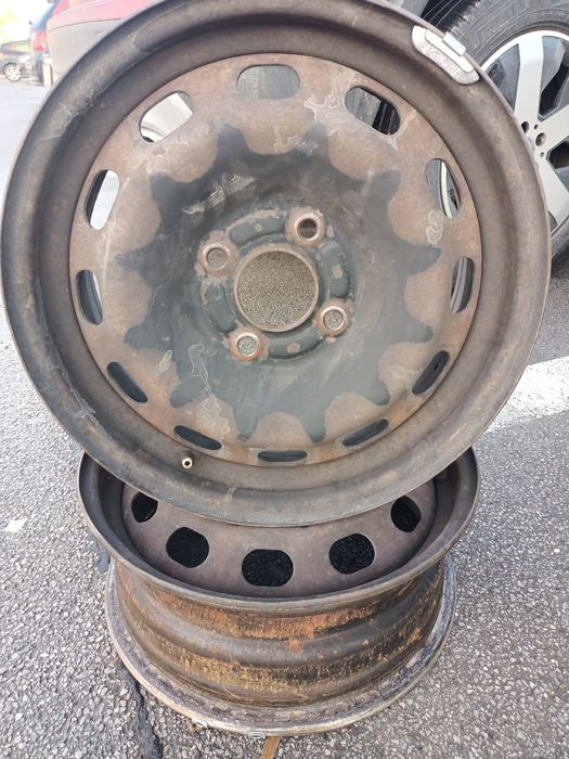 Vând jante Ford Fiesta R15