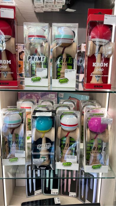 Kendama Krom si Sweets doar in IASI - LOT NOU