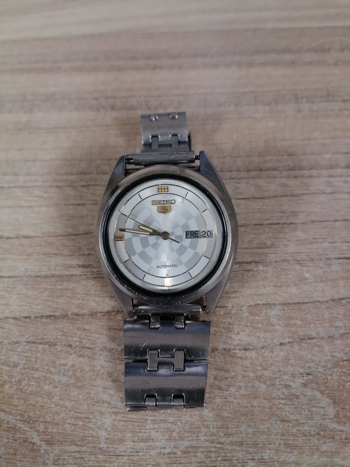 Продавам часовник антика оригинал японски seiko5